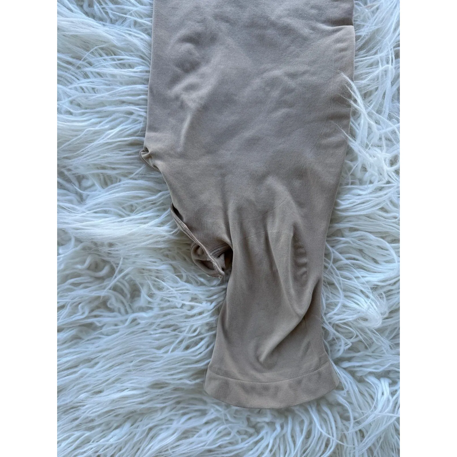 Skims Seamless Sculpt Solution Short Left Right Exposed Clay Size XS - Image 4