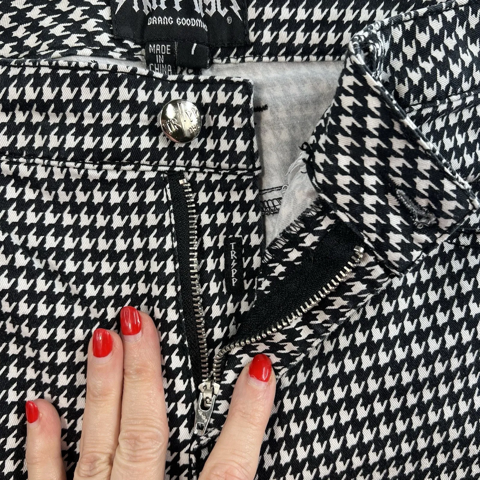 Tripp NYC Jrs 7 Jeans Houndstooth Low Rise Grunge Goth Emo Whimsigoth Stretch - Image 7