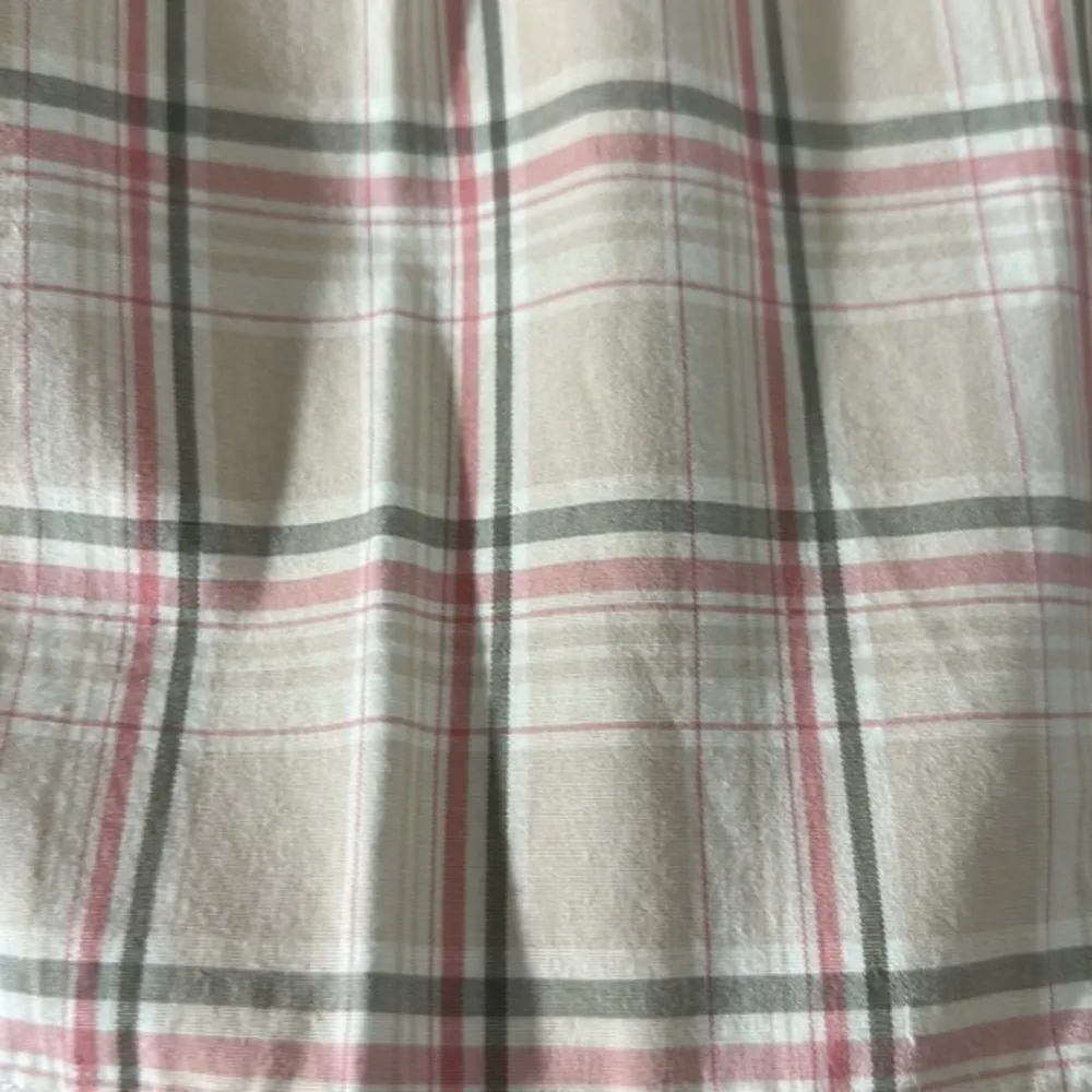 Roxy Bermuda Plaid Shorts Size 9 GUC #1951 - Image 2