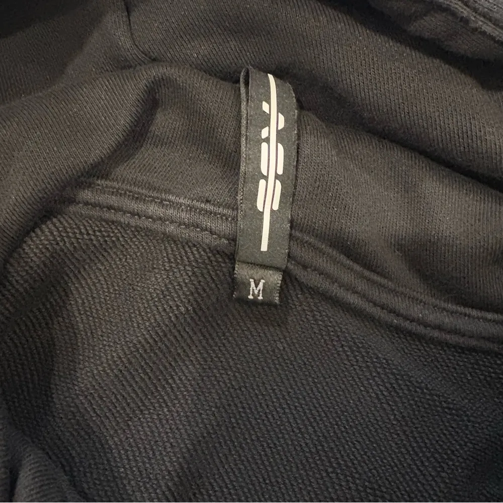 Adam Selman Sport Shrunken Zip Hoodie Black
Active Wear, Sz M - Image 10