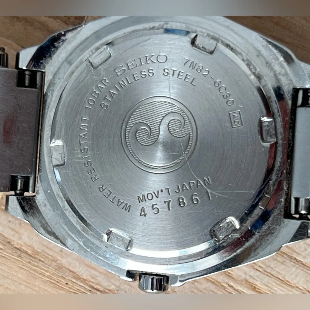 Seiko Rare Vintage Ladies Watch Blue Dial Stainless Case 10 BAR, Blue Leather - Image 10