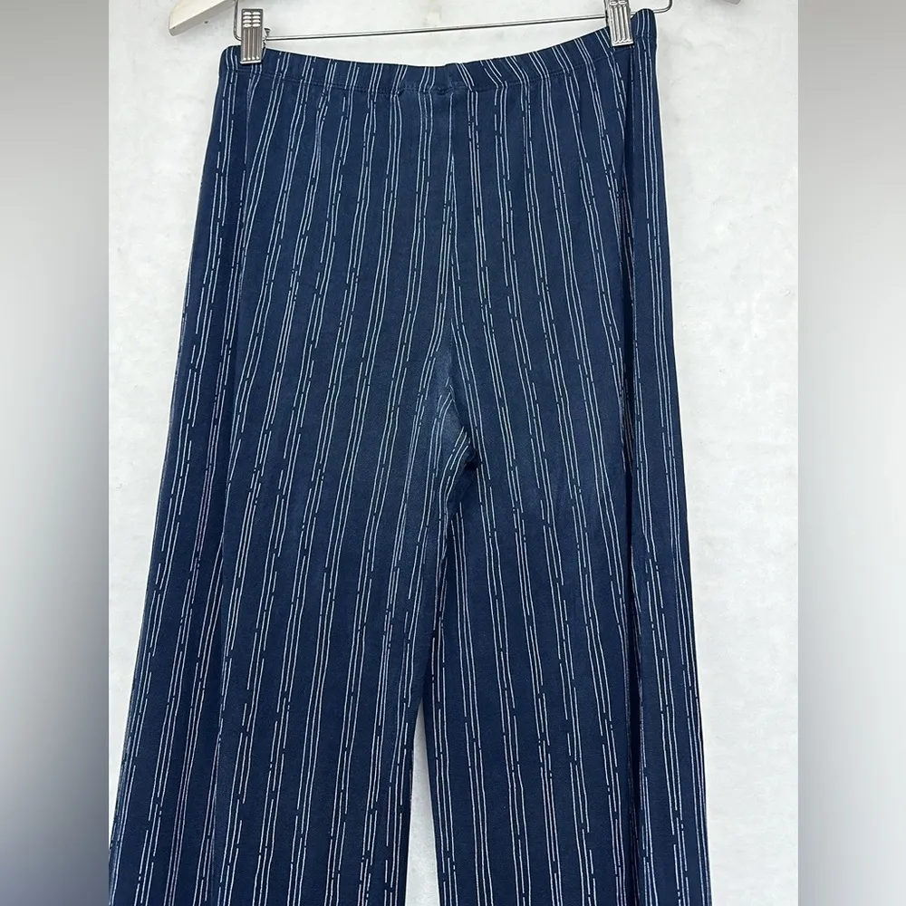 Chicos Travelers Wide Leg Pants Womens Slinky Knit Navy White Striped Sz O Short - Image 5
