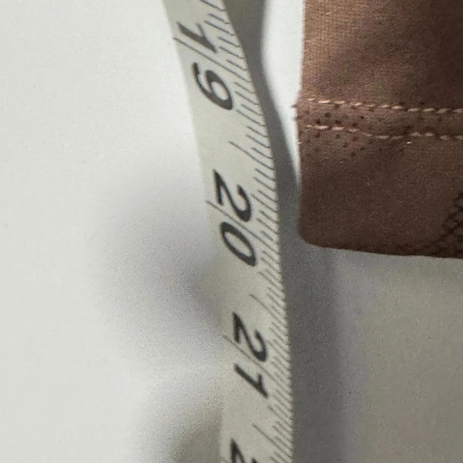 Ruby Ribbon Women's Large Brown Camo High Waisted Capri Leggings - Image 4