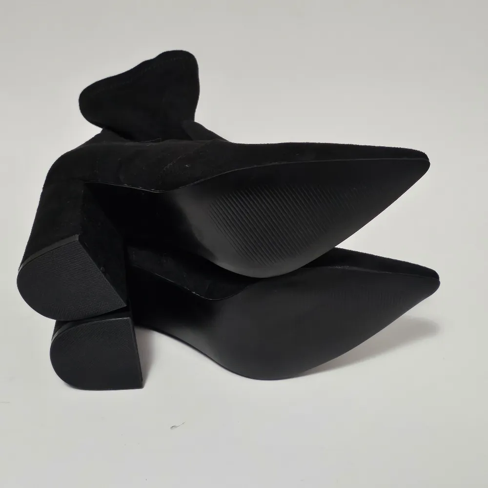 Steve Madden Hayes Black Faux Suede Block Heel Boots Size 6½ - Image 7