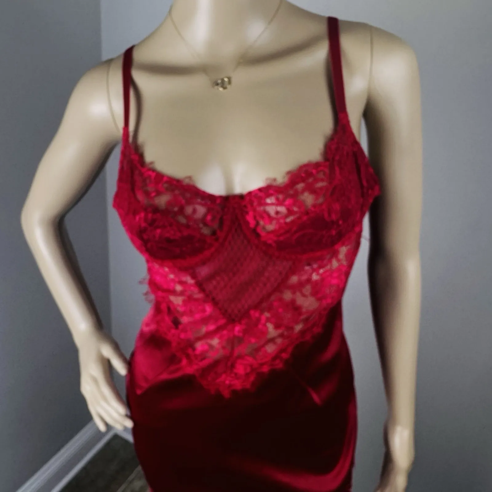 Tic Toc Lingerie Nightie Womens Medium‎ Red Lace Front Underwire Slip Dress Sexy - Image 3
