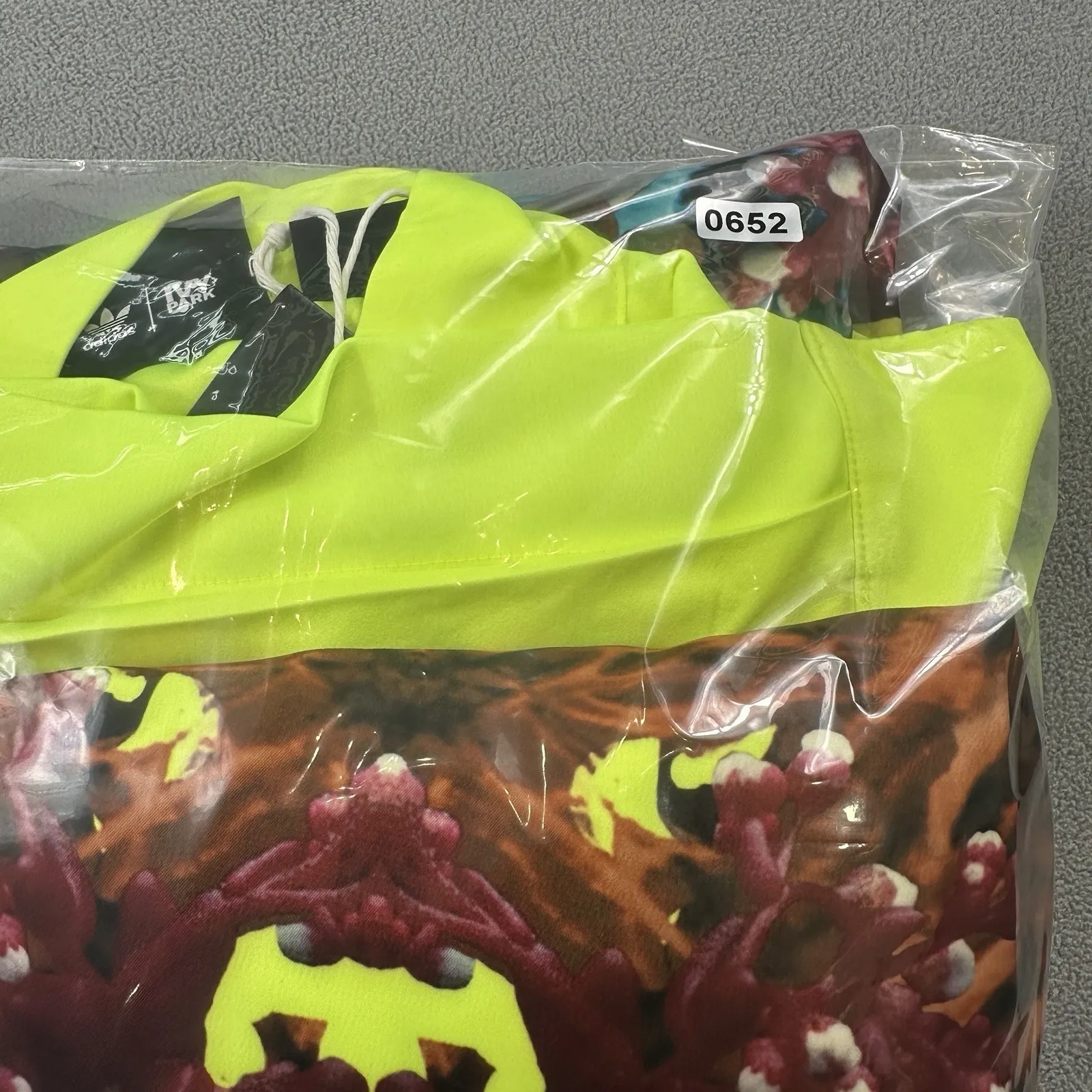 Adidas X Ivy Park Beyonce Satin Robe M Solar Yellow All Gender Printed Graphic - Image 13