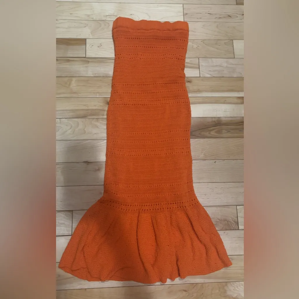 LULU’S PALM SPRINGS SWEETIE ORANGE KNIT STRAPLESS MIDI DRESS - Image 3