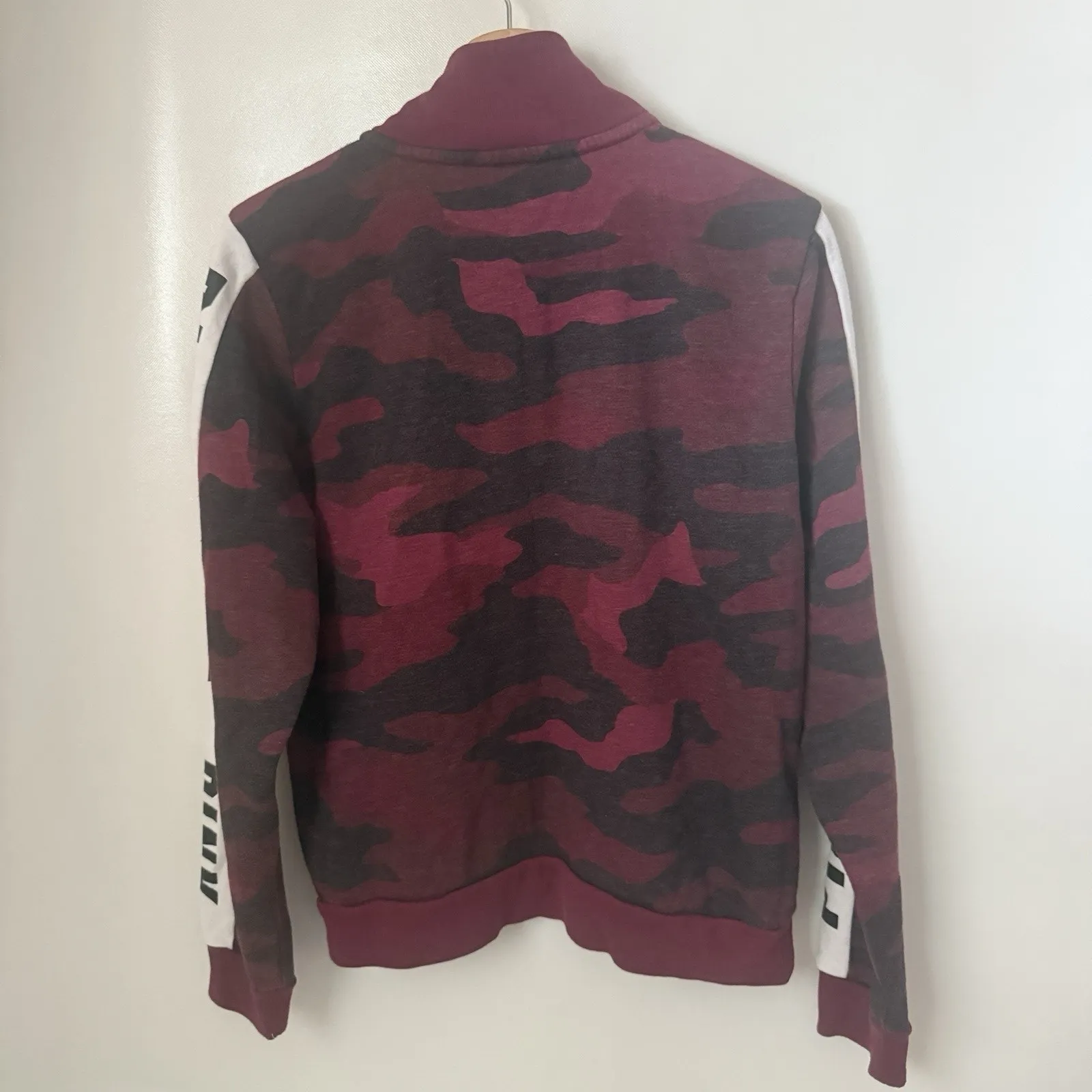 VS Victorias Secret Pink Perfect Camo Quarter Zip Sweater Deep Ruby Gym Casual L - Image 3