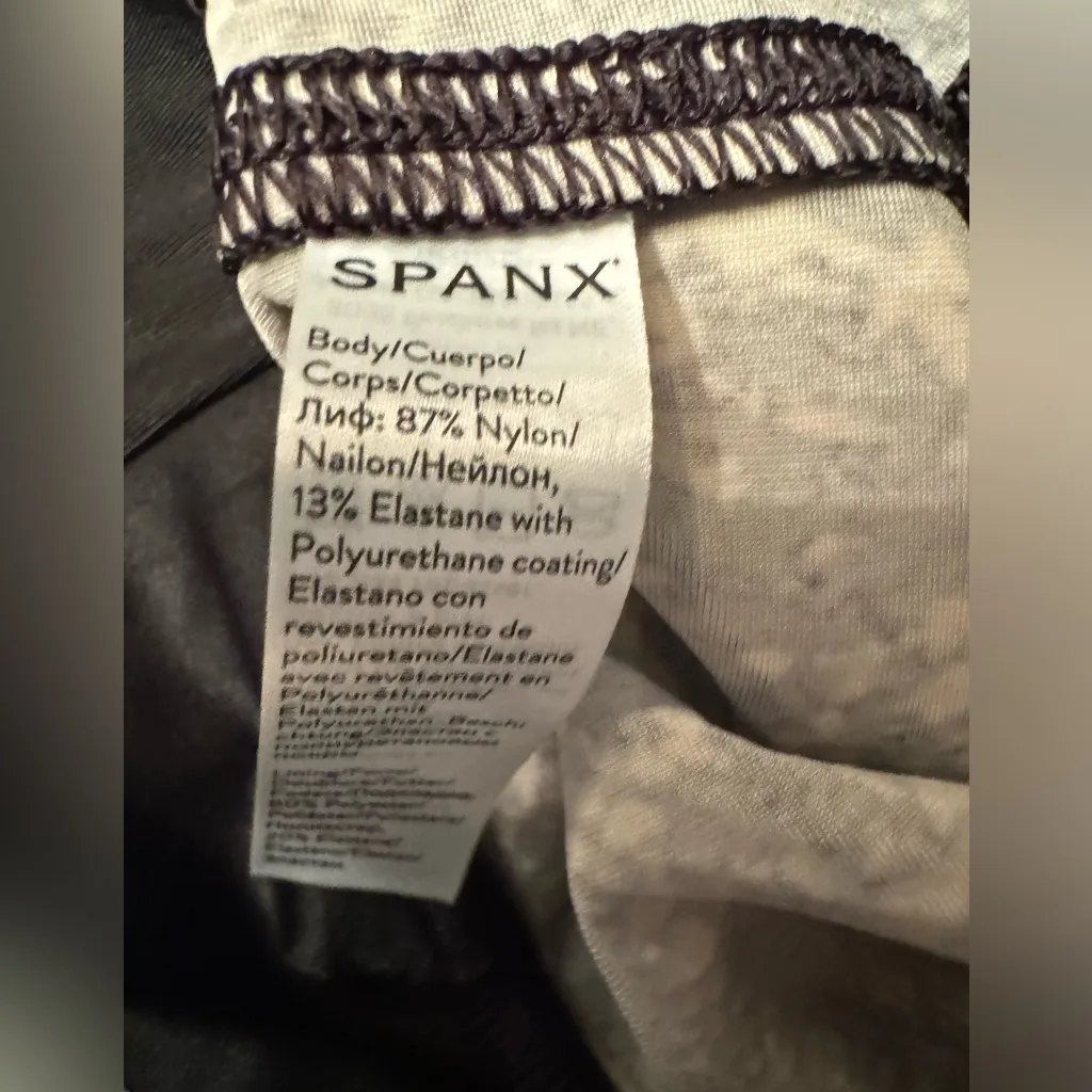 Spanx Faux Leather Snake Shine Women’s White Greyish Black Leggings Size XS - Image 11