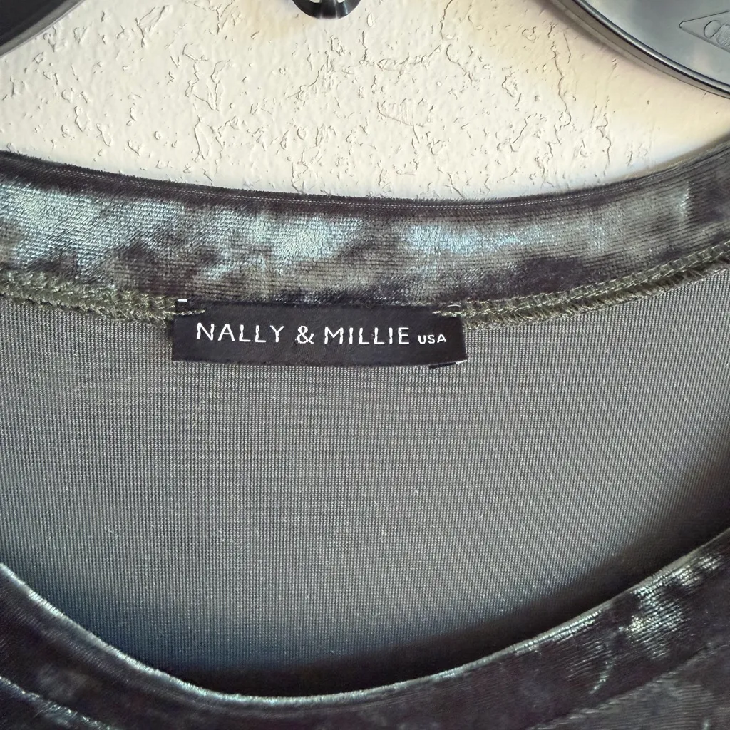 Nally & Millie Forest Green Velour Shift Dress Women L Luxe Poetic Moody Holiday Size L - Image 3