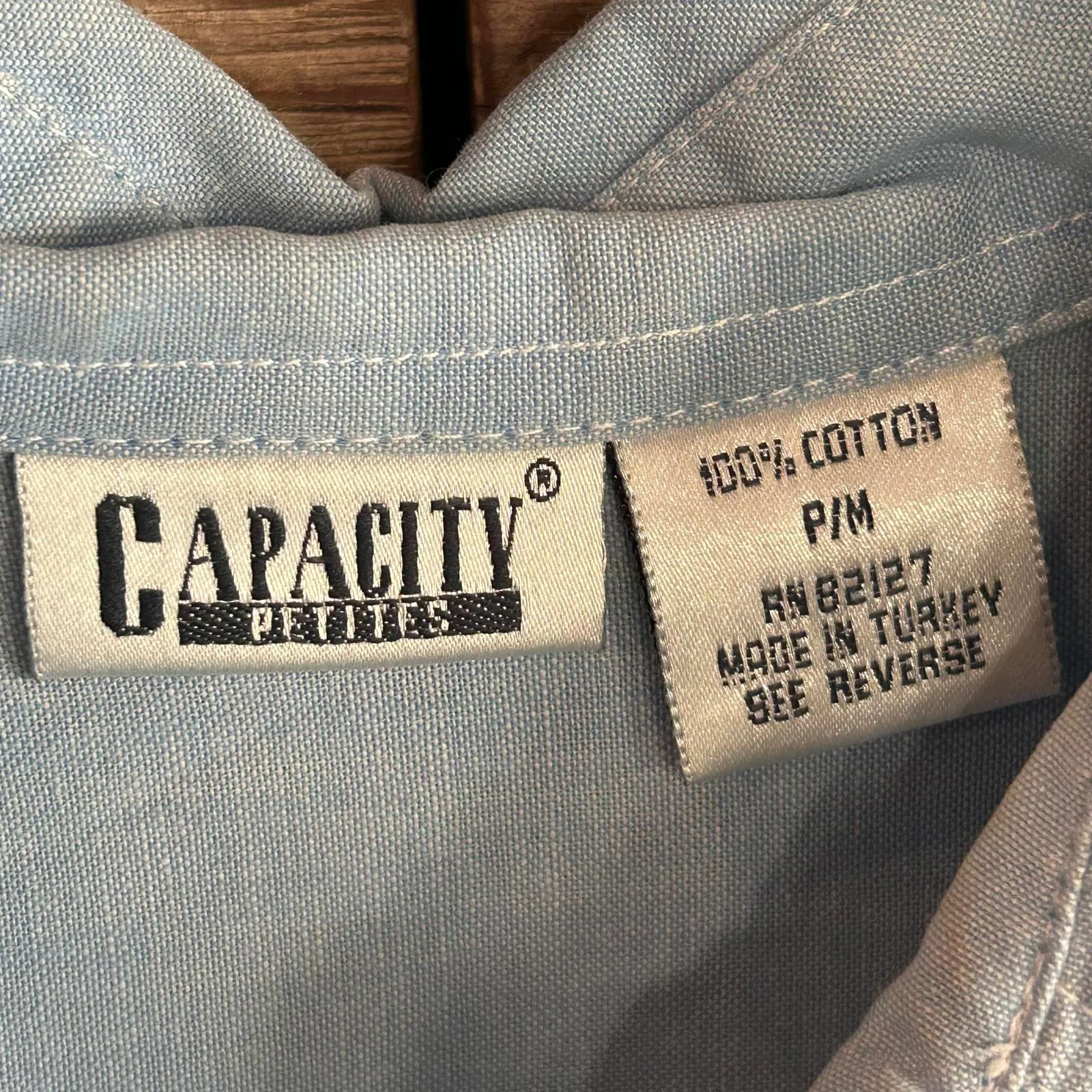 Capacity Womenswear Light Blue Cotton Button Up Shirt Size P/M - Image 7