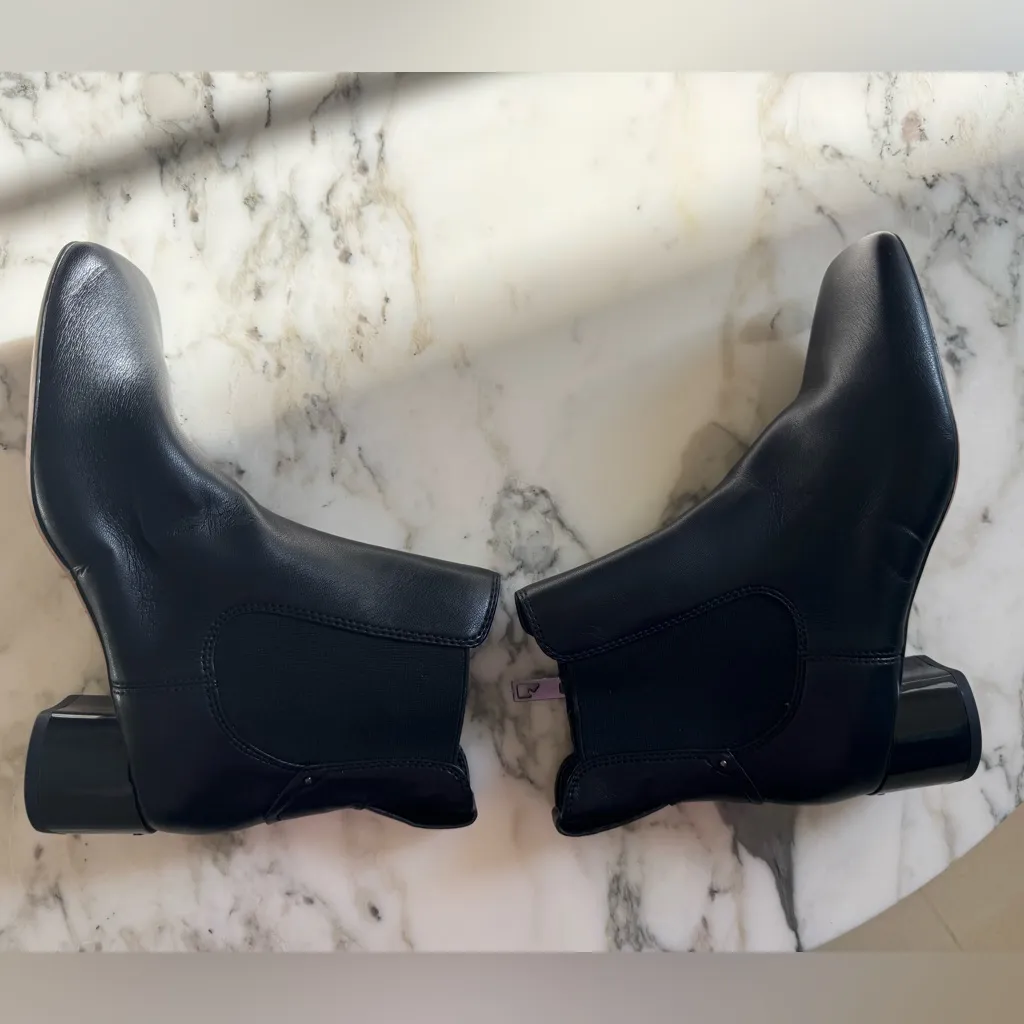 NWT Franco Sarto Nellie Block Heel Chelsea Ankle Boots 6 Black Vegan Leather - Image 6