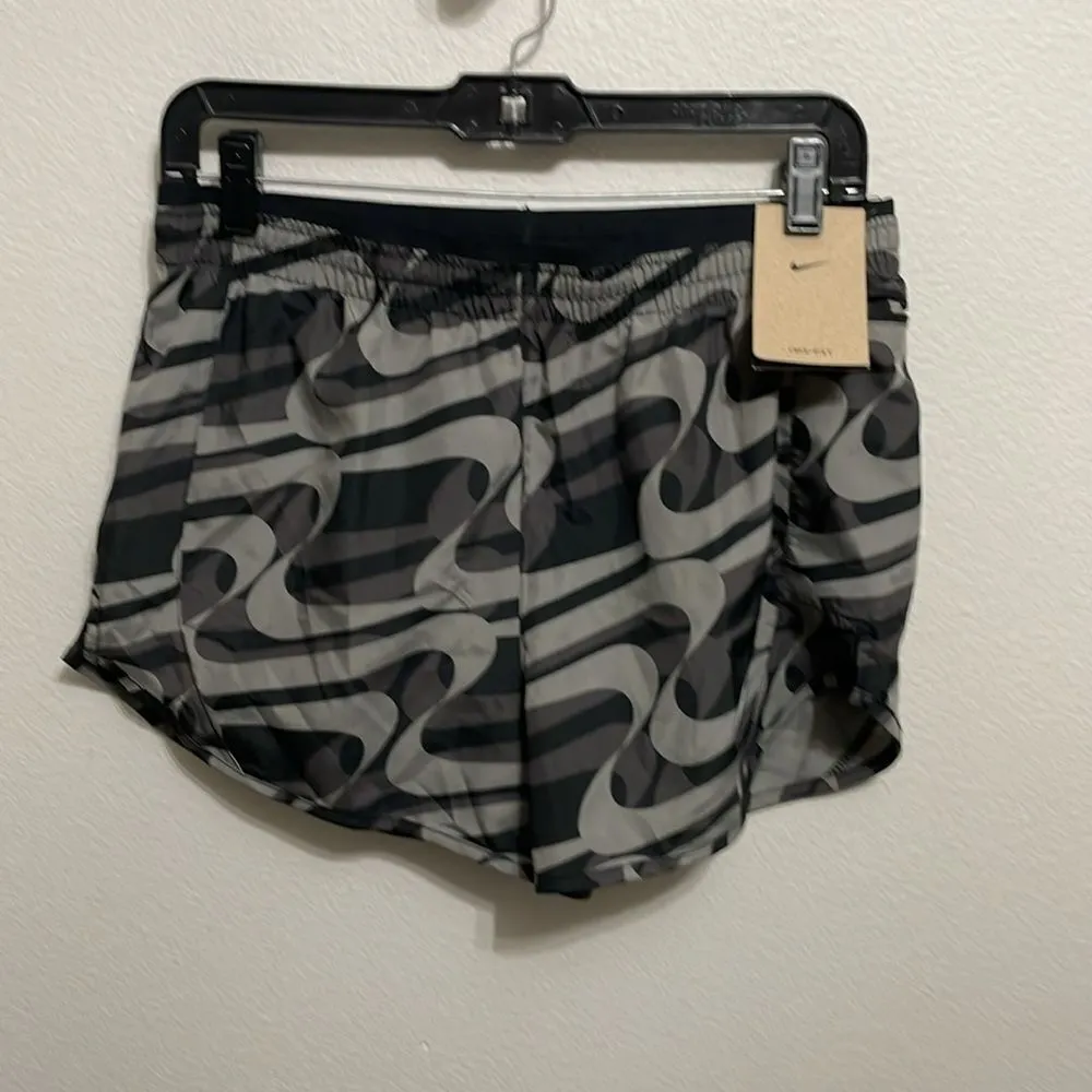 NWT Nike 🆕 $48 Dri-Fit Icon Clash Tempo Luxe‎ Running Shorts Size M - Image 2