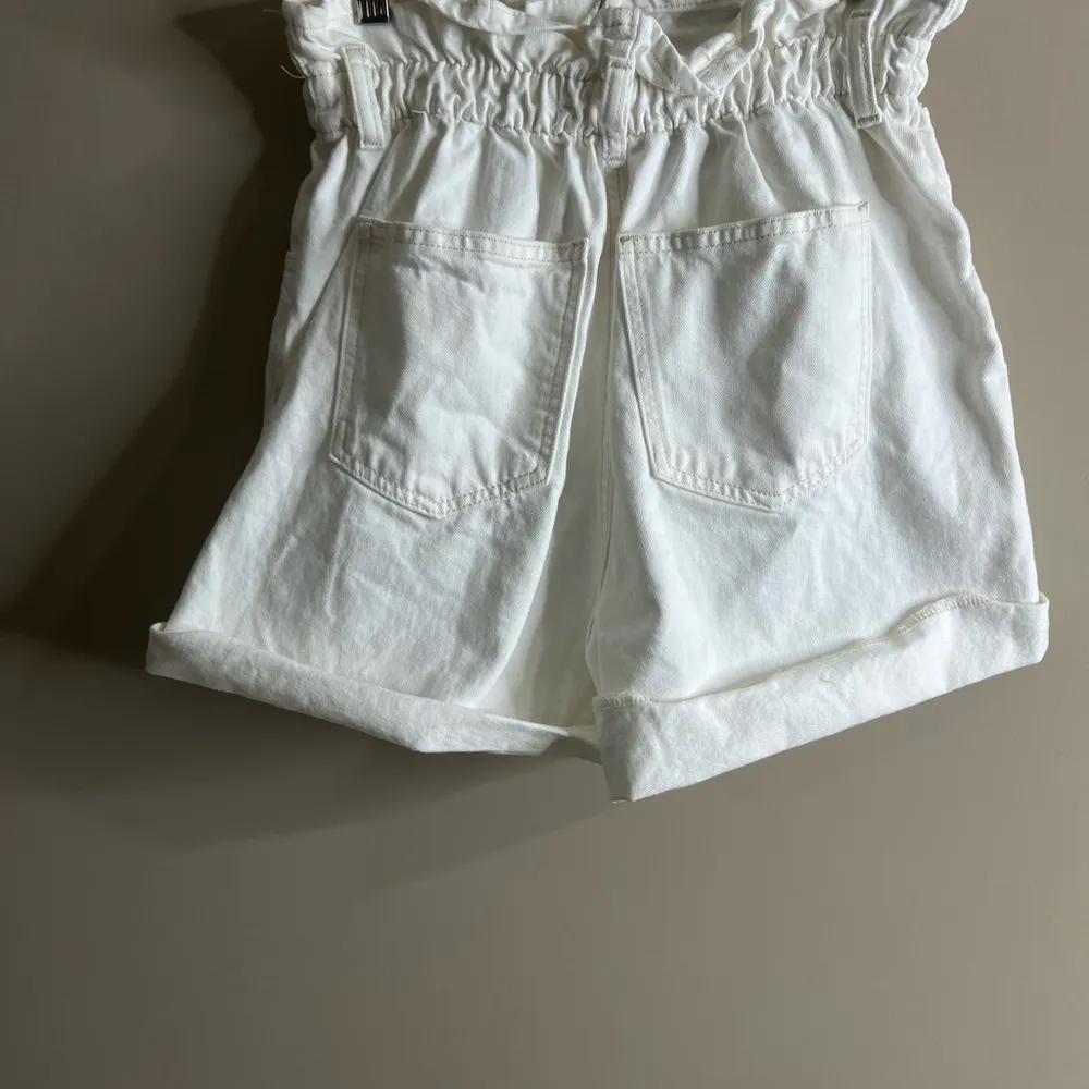 NWT MNG high waisted paper bag mom shorts XS White - Image 7