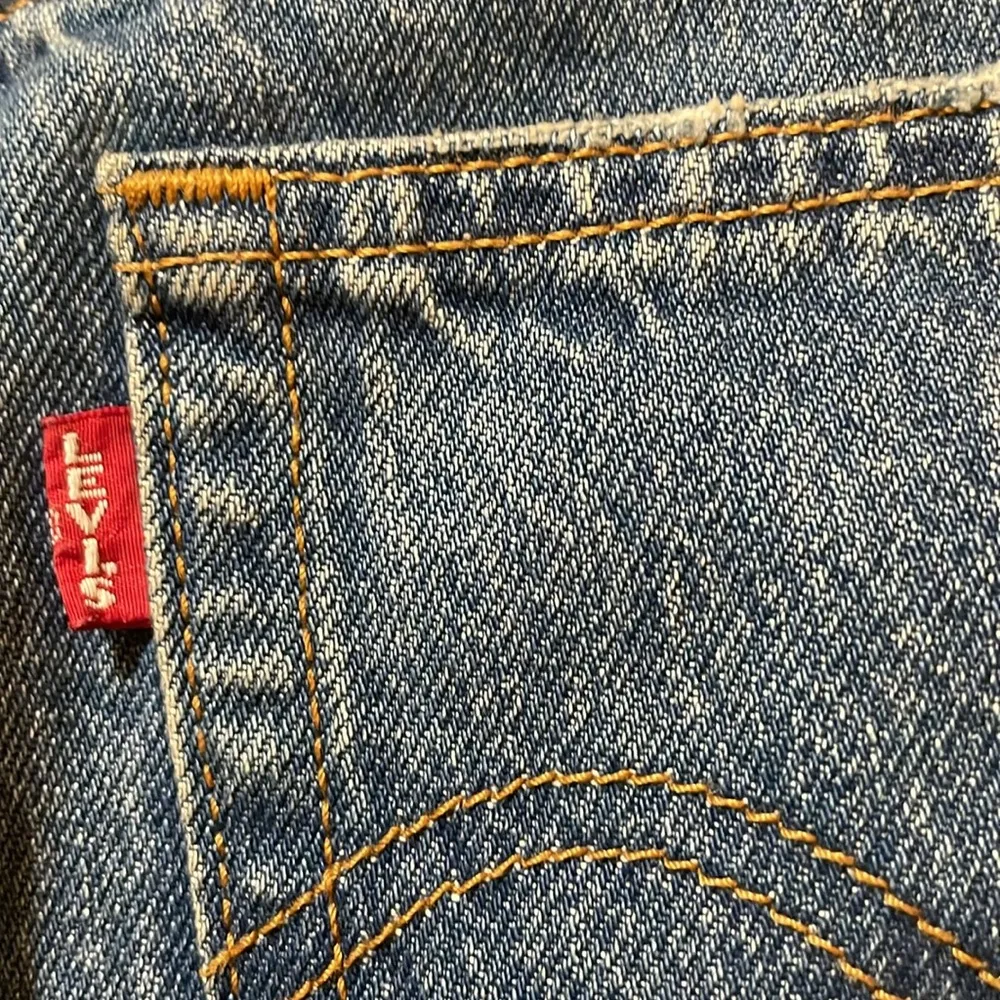 Womens Levi’s Premium Wedgie Button Fly Straight Leg Jeans - Image 6