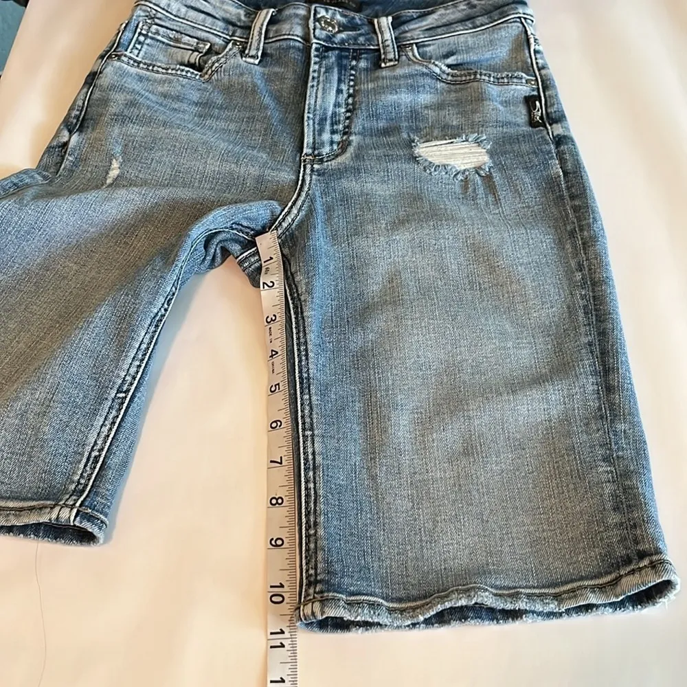 Silver Jeans Avery Bermuda High Rise Shorts Size 25 - Image 7