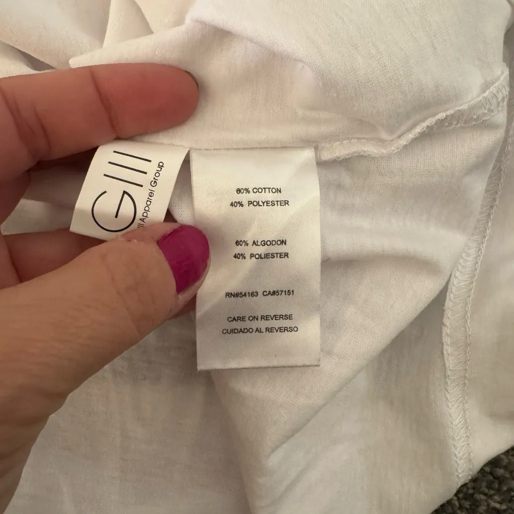 NWOT! Women’s Boston Red Sox red short sleeve baseball t - Image 5