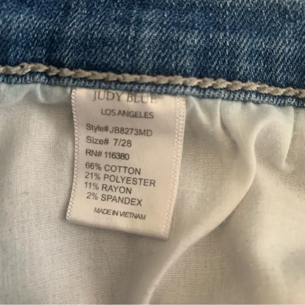 Relaxed Fit Distressed Paint Splash Mid Rise Jeans Size 7/28 - Image 15