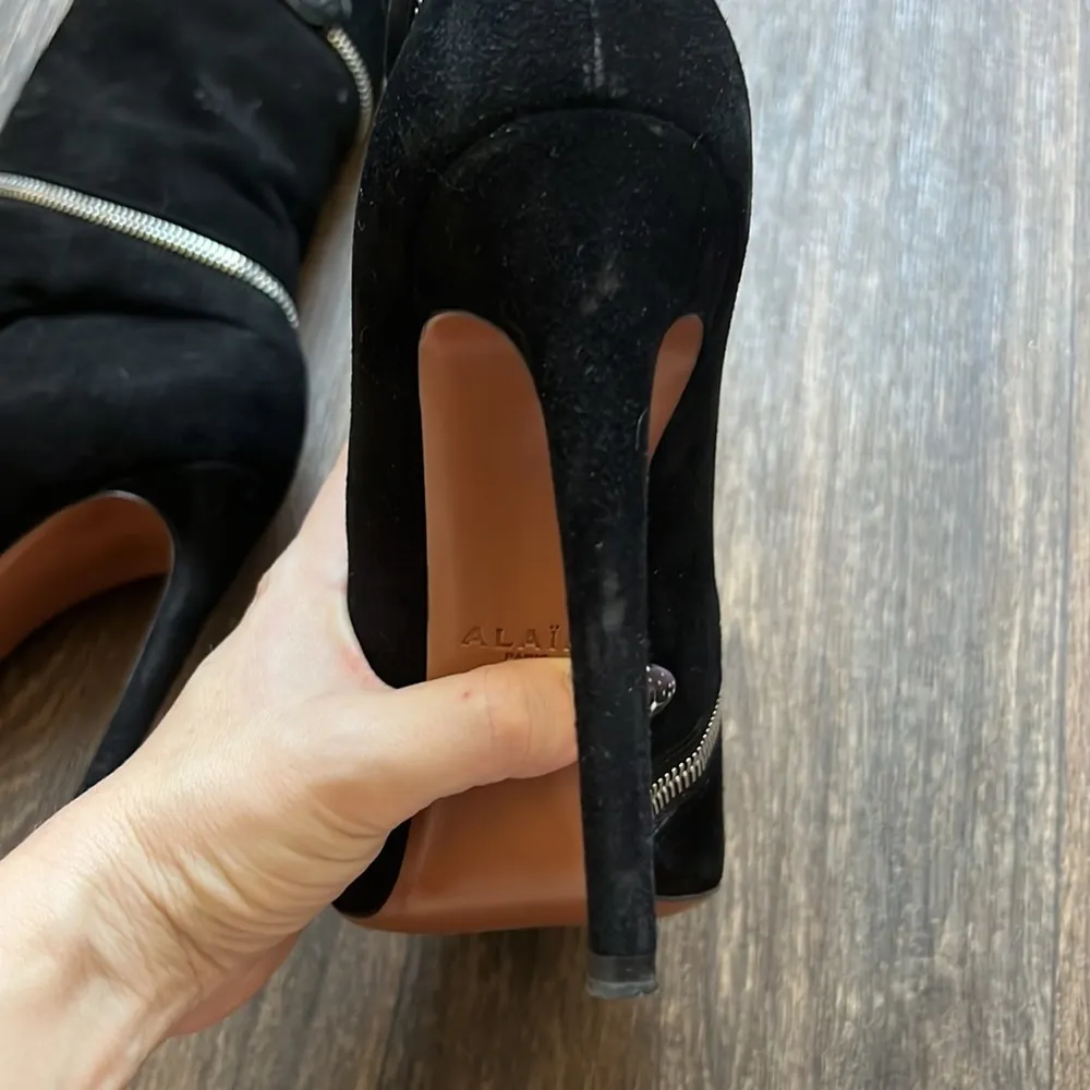 ALAIA BLACK SUEDE WRAP AROUND ZIP HIGH HEEL BOOTS Size 9 - Image 8