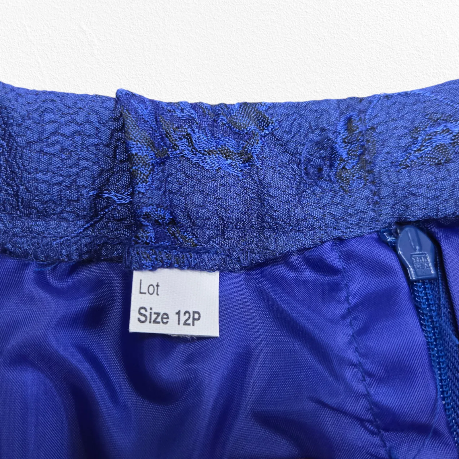 Vintage 80s Royal Blue Jacquard Skirt Suit Floral Formal Skirt Blazer Size 12P - Image 14