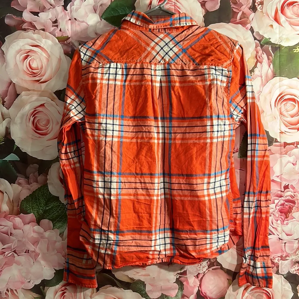 size m button down plaid blouse - Image 6