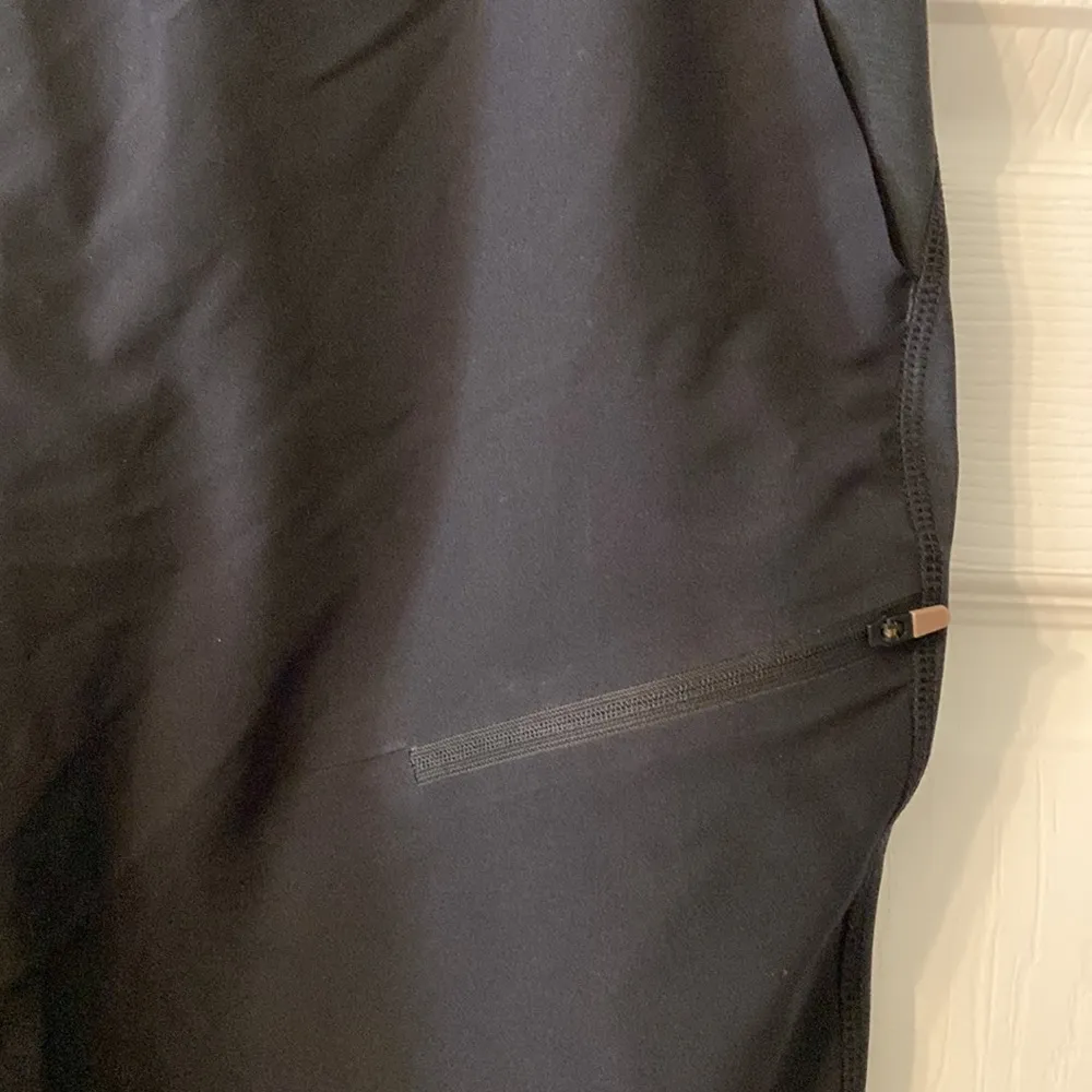 REI Co-op Wome pants size L excellent condition inseam 28” - Image 2