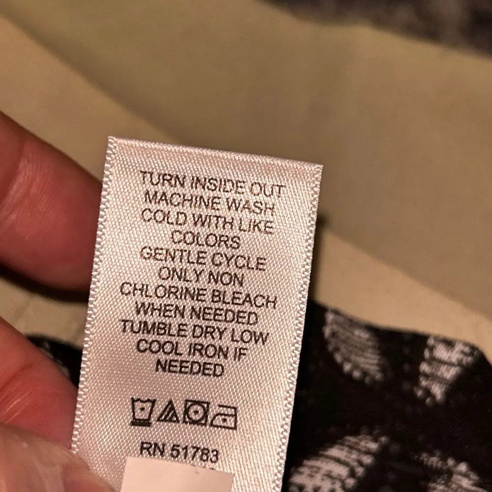 Maurices Black & White Shorts - Size XS - 4" Inseam - Image 4