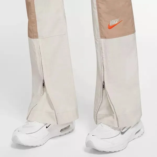 Nike Women's Sportswear City Utility‎ Woven High-Rise Pants - Image 3