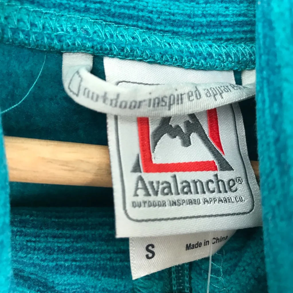 Avalanche Women's Kamnik Pullover 1/4 Zip  Fleece Jacket - Image 9