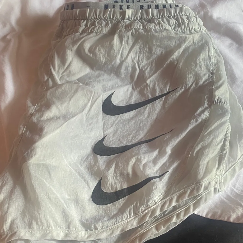 Nike Women's Light Gray Shorts with black Swoosh - Image 11