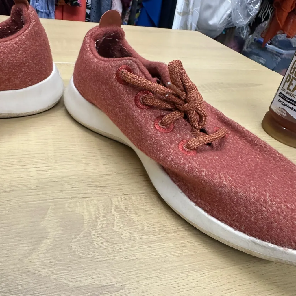 Allbirds Women's Rust Orange Wool Runners Size 8 EUC - Image 6
