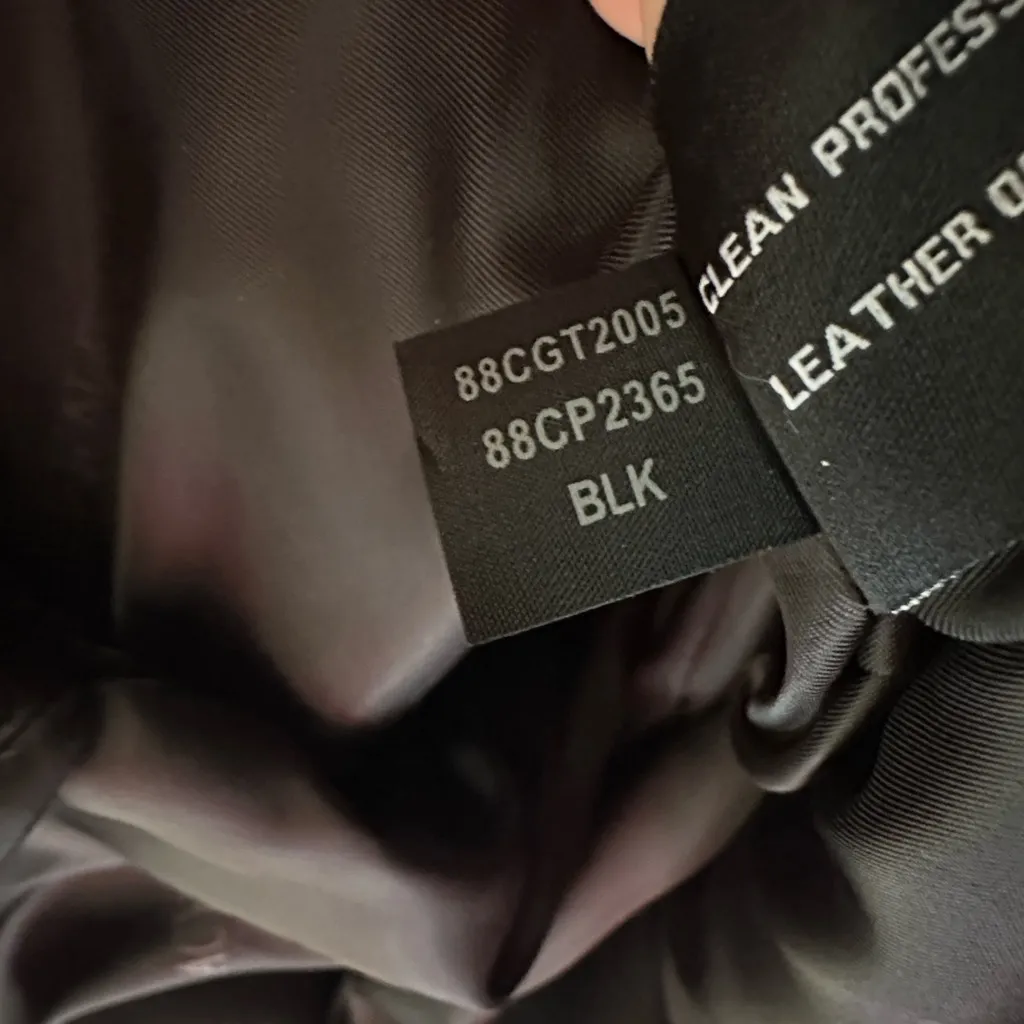 Ellen Tracy 100% genuine Black Leather Jacket lined with pockets - Image 3