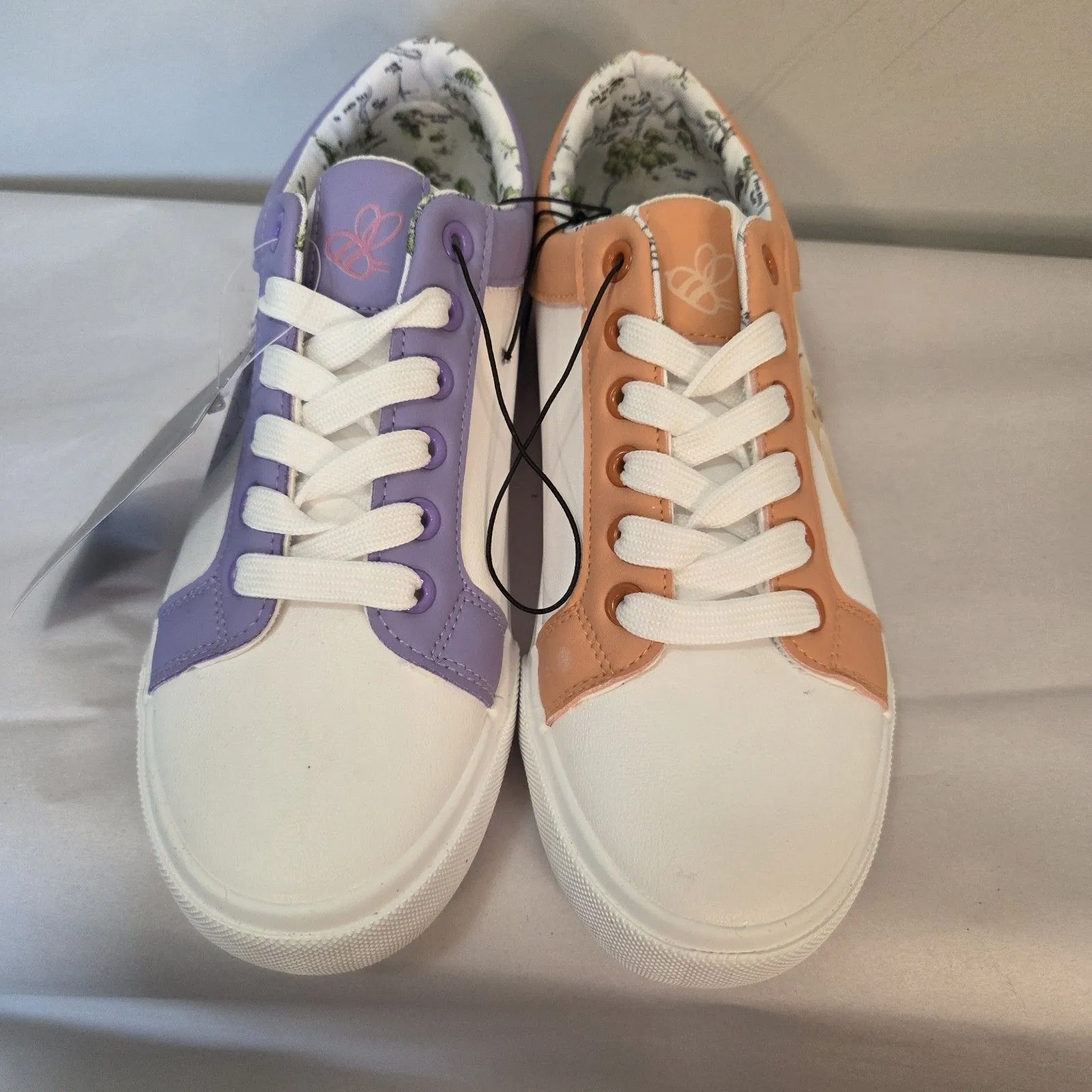 Womans Size 7 Winnie The Pooh EEYORE Orange Purple Low Top Court Sneakers - Image 8