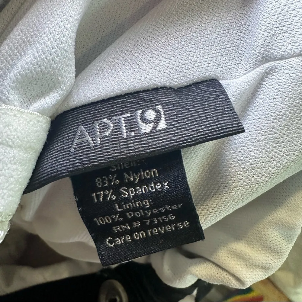 Apt. 9  Plus Size Black/White Print Tankini Top size 20W - Image 2