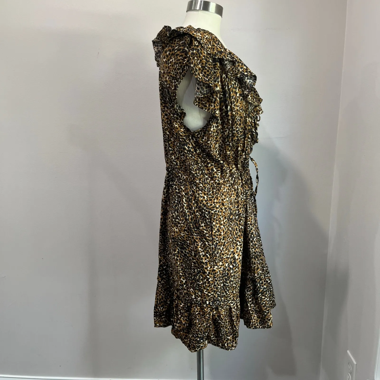 Old Navy Leopard Print Waist Defined Ruffle Trim Mini Dress Size XL - Image 2