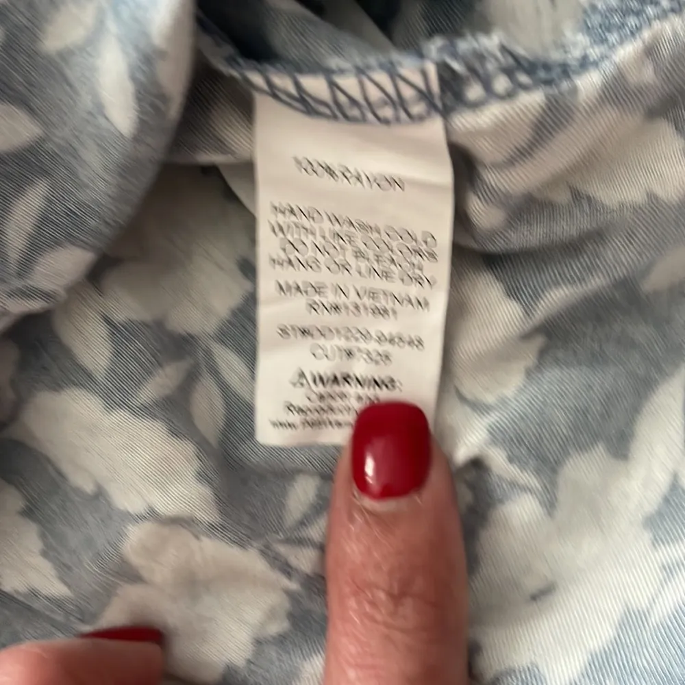 Naïf Blue and White Floral  Wrap Dress with Ruffle Detail - L - Image 4