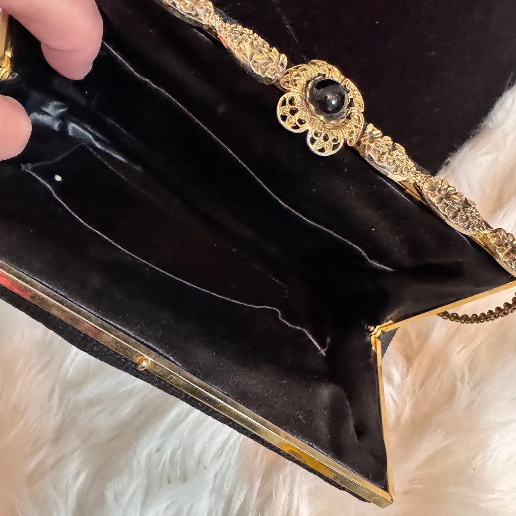 Floral Embroidered Black‎ Handbag Black - Image 5