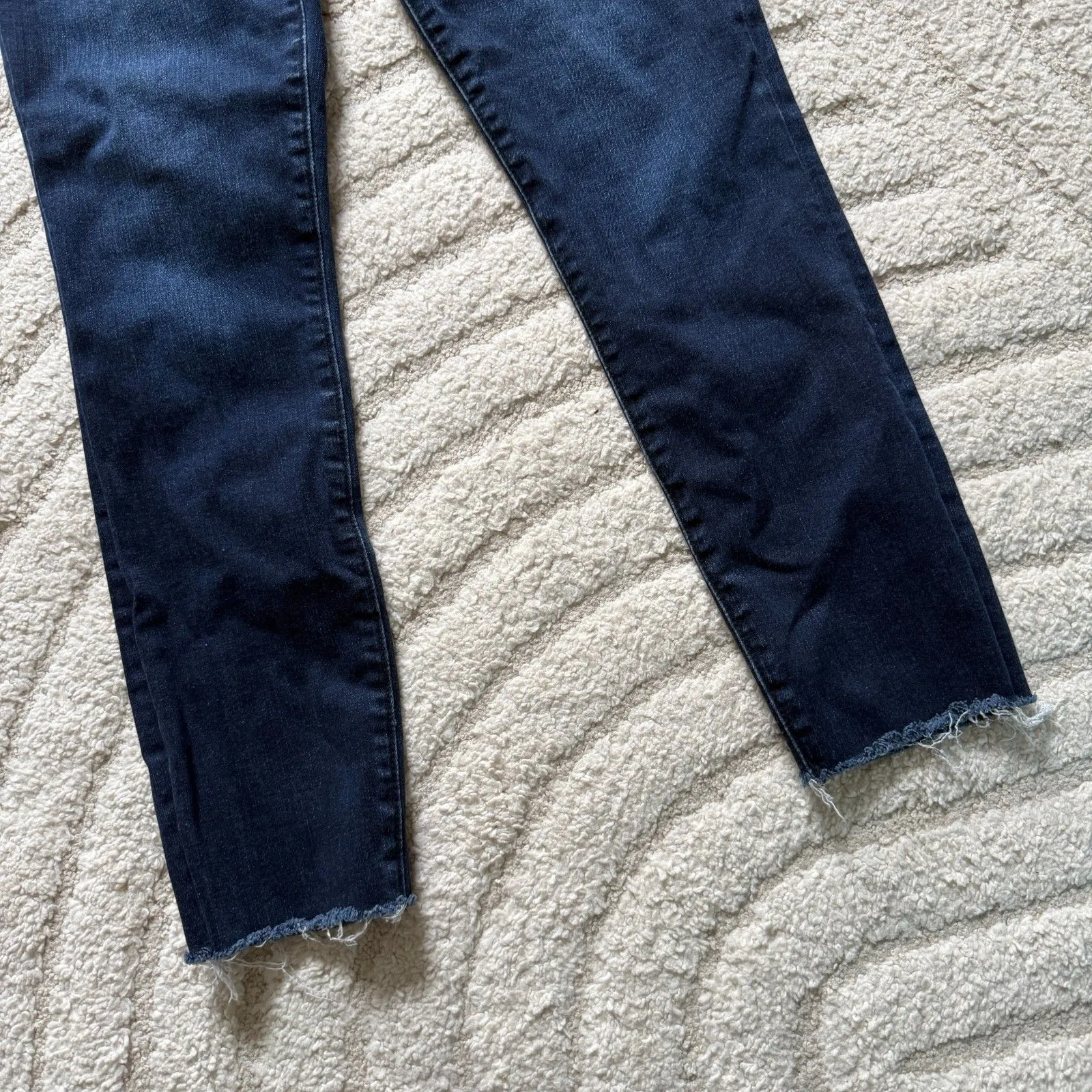 Abercrombie & Fitch Curve Love The Super Skinny High Rise Size 28 - Image 5