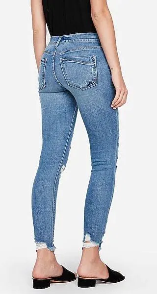 Ripped Jeans  - Image 2