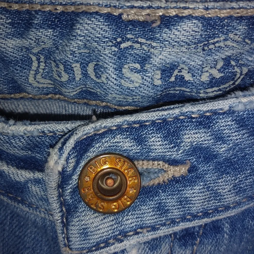 Big Star Casey 30x33 Regular Distressed Jeans - Image 2