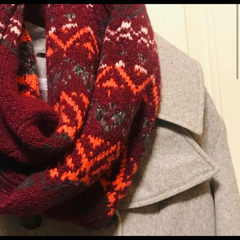 American Eagle Maroon Patterned Infinity Scarf - Image 3