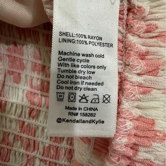 Kendall + Kylie NWT Coral Floral Crop Top Small Summer Ruffle Cut Out Tie Front Pink - Image 9