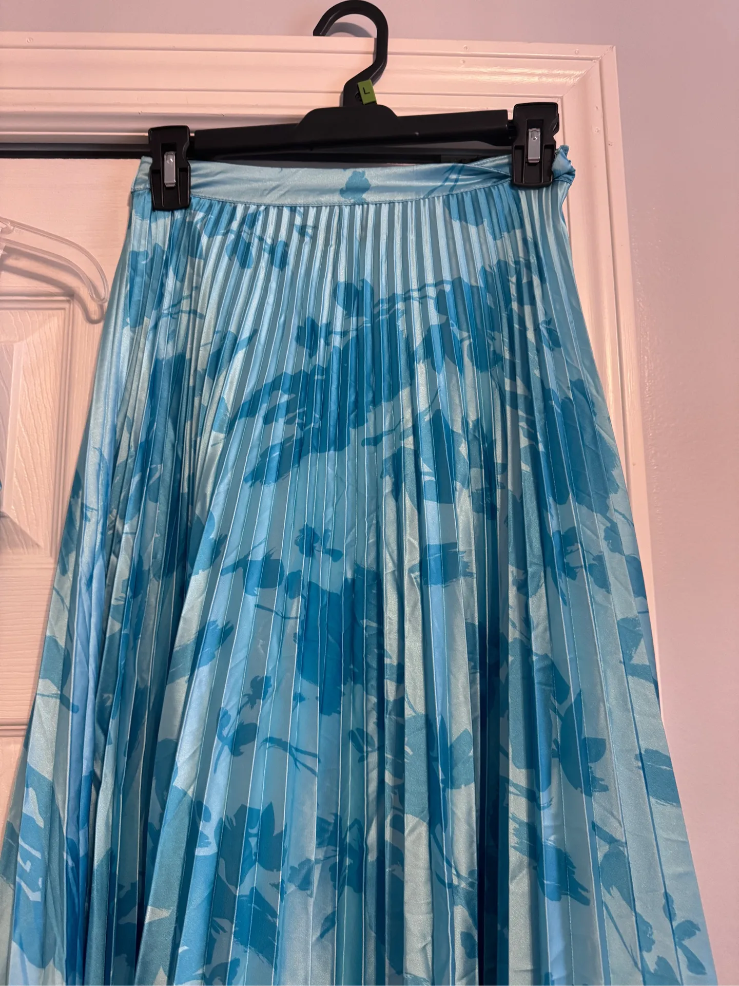 Blue Pleated Two Piece Skirt Set - Image 5