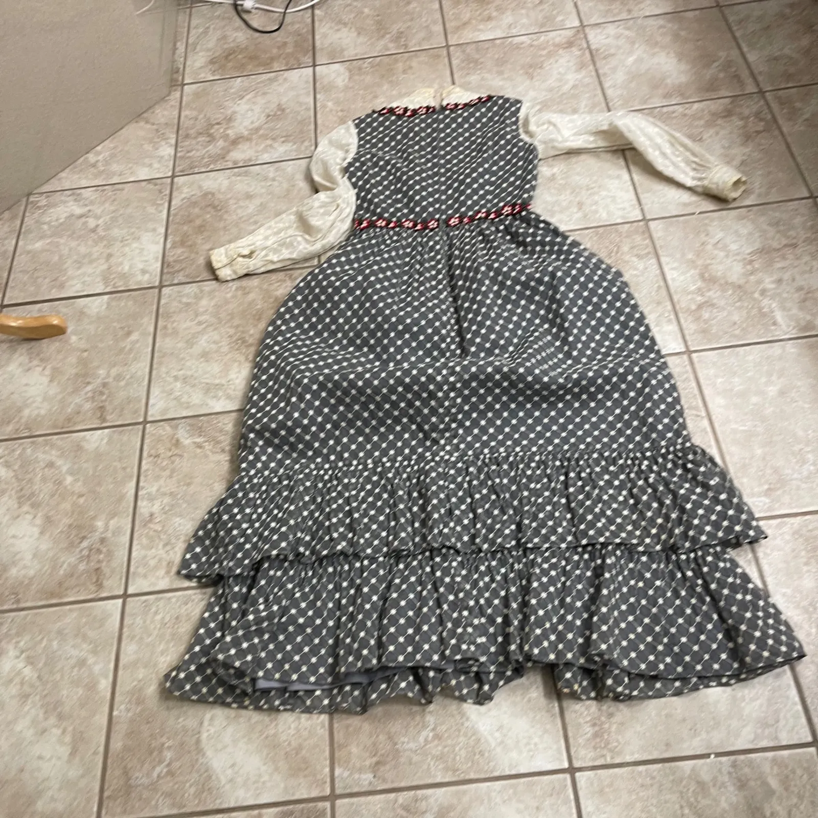 Vtg Floral Embroidered Maxi Dress Mock Neck Lace Ruffle Victorian sm - Image 6