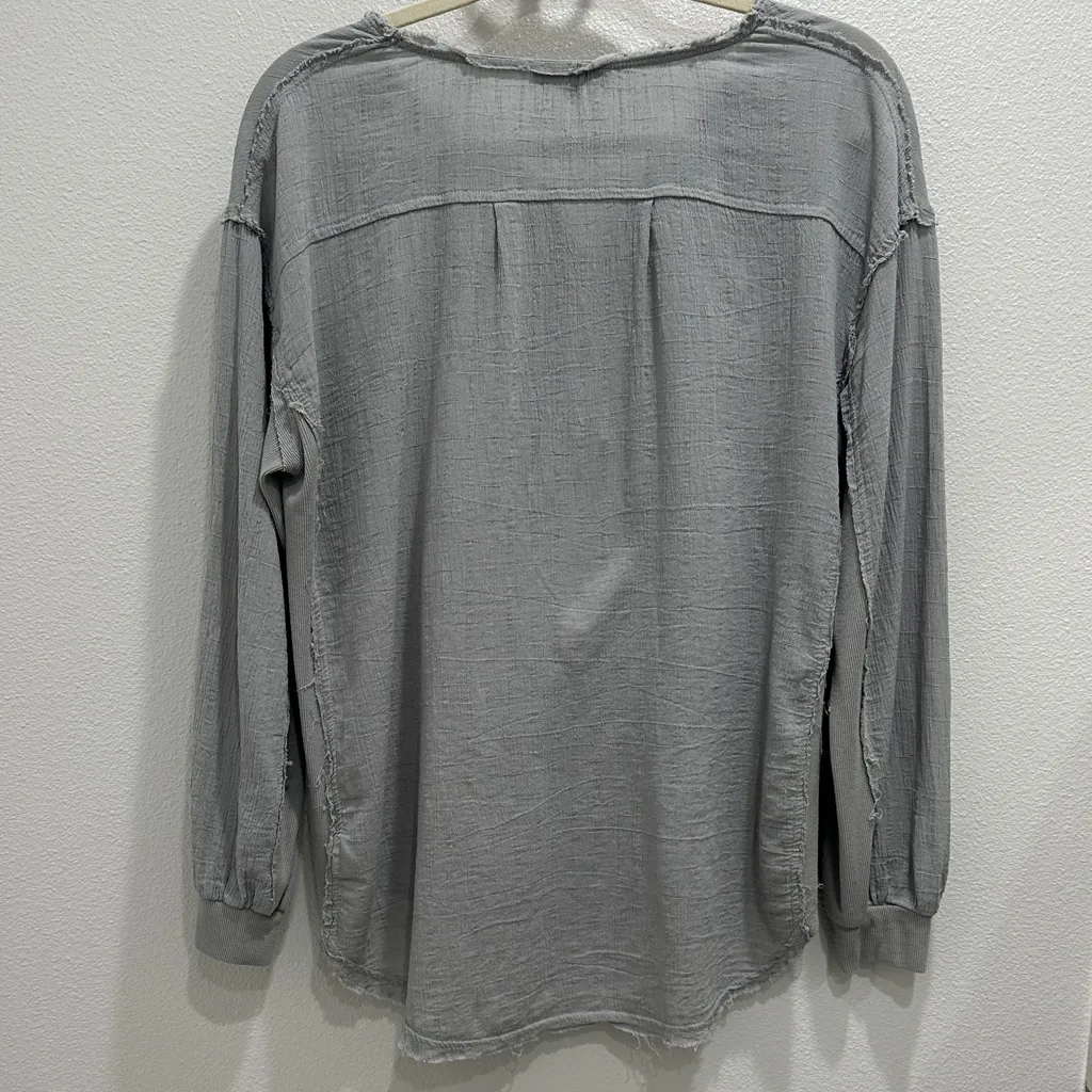 Wishlist Light Gray Casual Button Down Shirt - Image 5