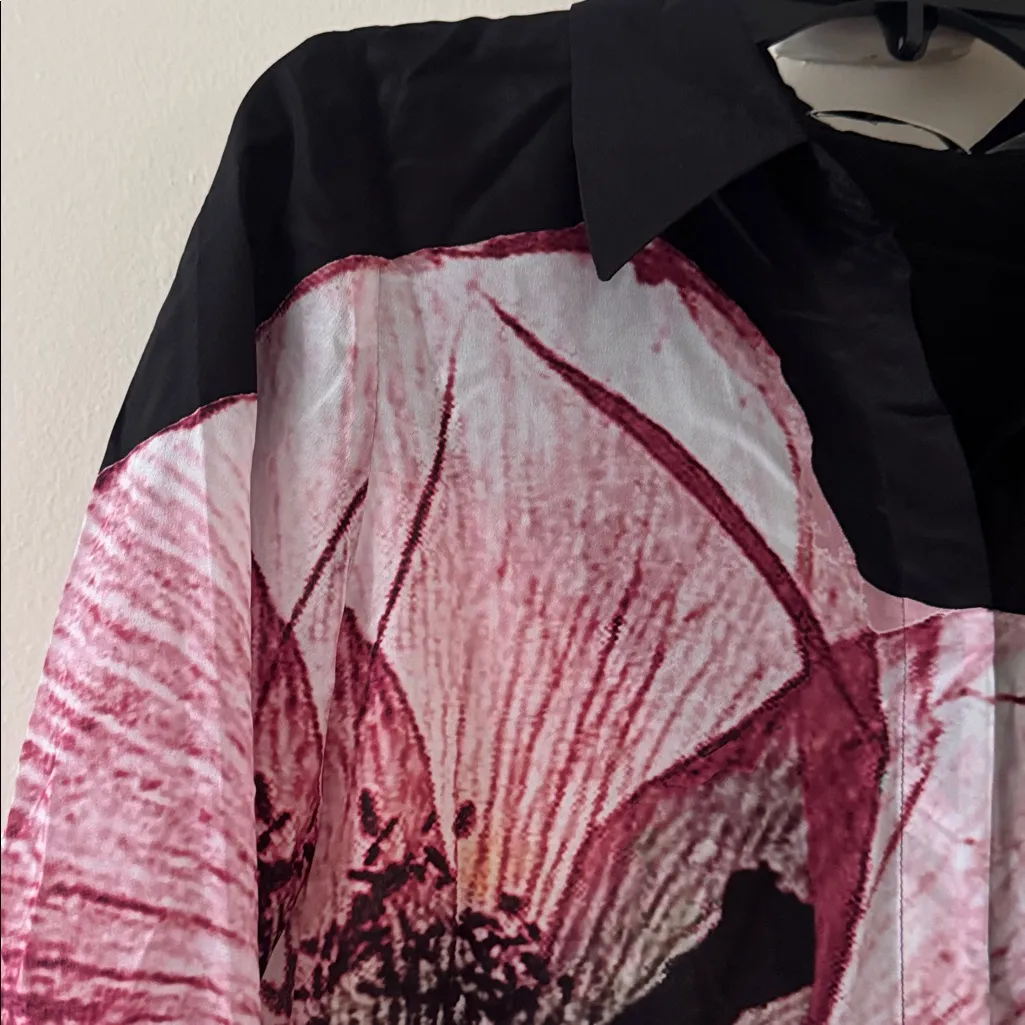 ALICE + OLIVIA WILLA SILK BLOUSE, Size Medium, $350 - Image 9