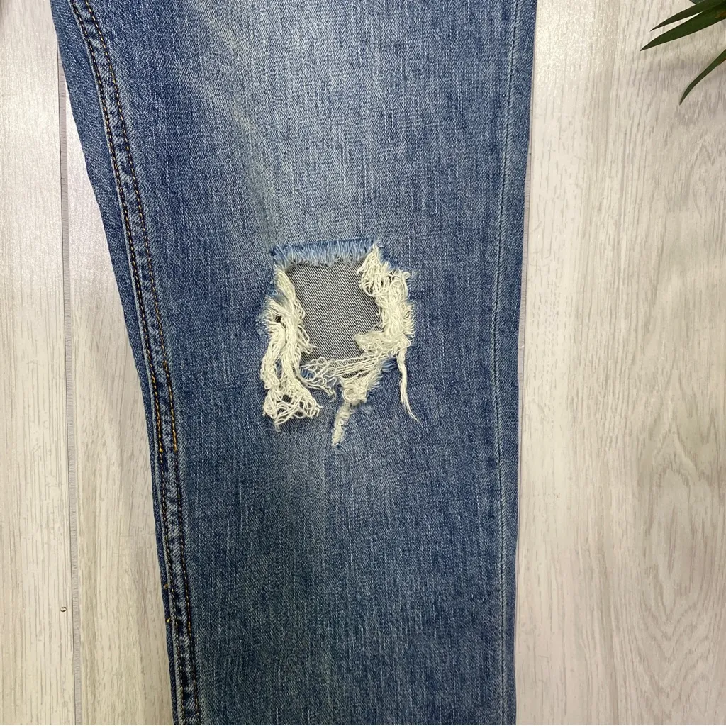 Anthropologie Pilcro The Heritage Boyfriend Distressed Busted Knee Jeans size 32 - Image 12