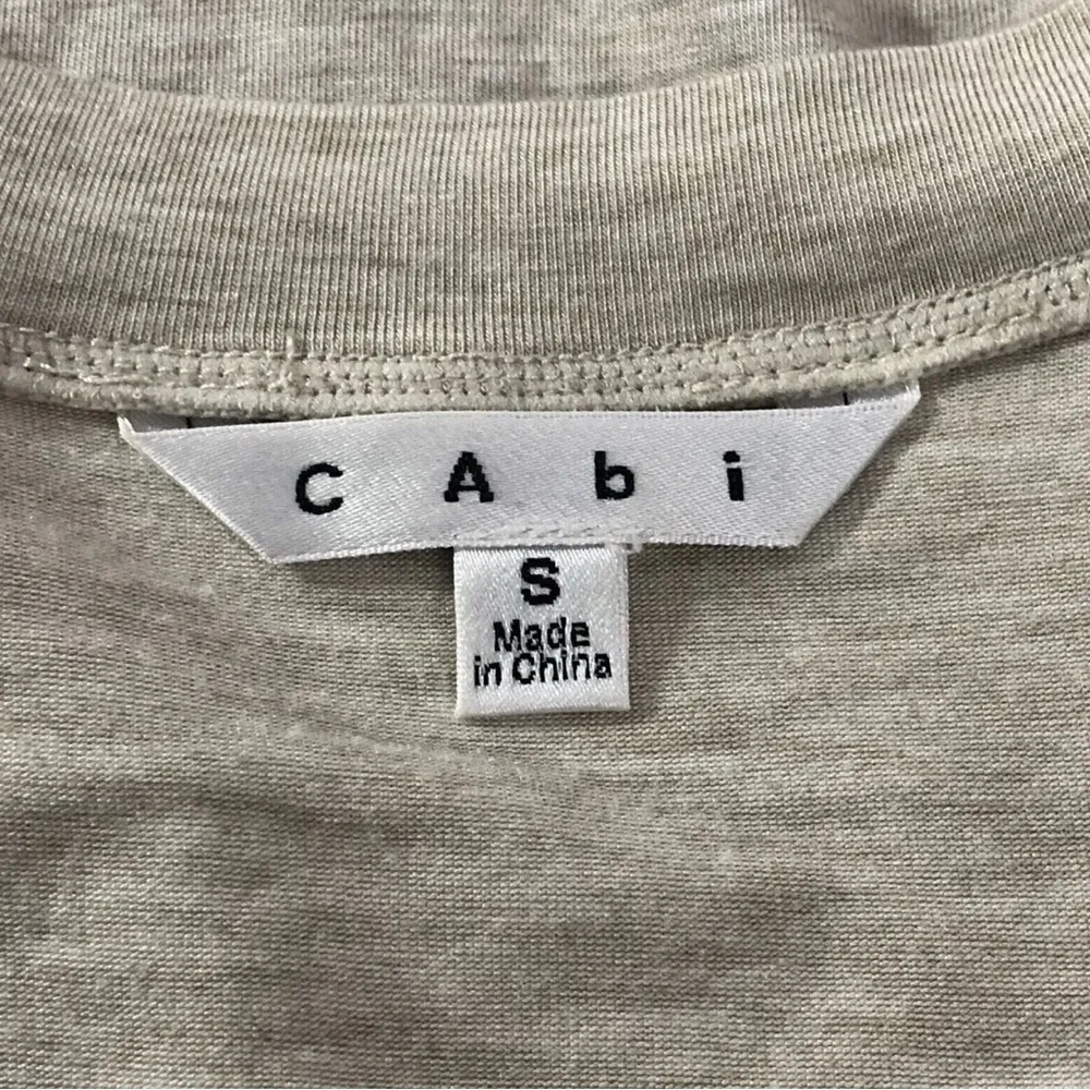 Cabi Long Sleeve Silk Blouse S Beige Black Red Scarf Print V-Neck Knit Contrast - Image 7