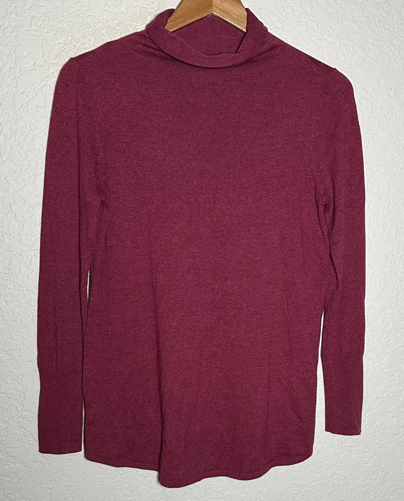 NIC+ZOE Pink Burgundy Long Sleeve Turtleneck Top Sweater Viscose Cozy Layer - Image 1