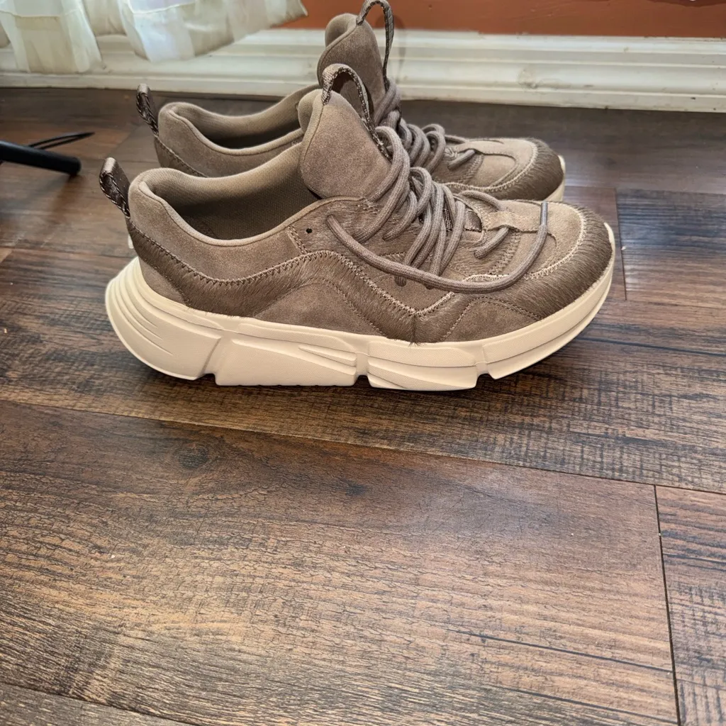 UGG Brown Suede and cow hair Women's Sneakers - Image 3